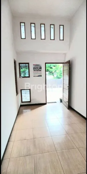 image HUNIAN NYAMAN DI ARAYA, 2KT SHM 200M² (3)