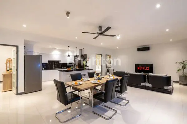 image VILLA MODERN 200M² AREA KEROBOKAN (8)