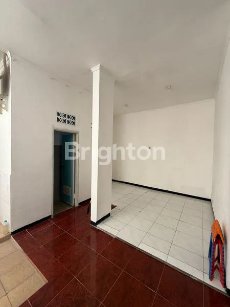 image RUMAH MERR DEKAT KE WONOREJO KEDUNG BARUK NGINDEN MANYAR PANDUGO RUNGKUT PURIMAS (5)