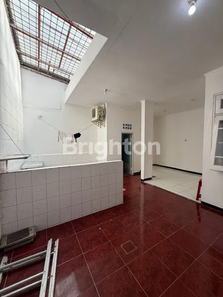 image RUMAH MERR DEKAT KE WONOREJO KEDUNG BARUK NGINDEN MANYAR PANDUGO RUNGKUT PURIMAS (6)