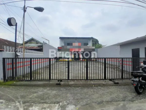 Gambar Property BANGUNAN DAN HALAMAN PARKIR YG LUAS