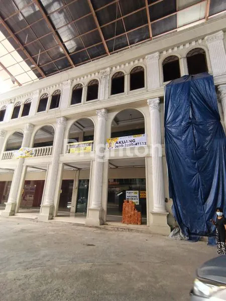 image RUMAH TOKO KOKOH DAN MEWAH DI CBD POLONIA MEDAN (6)