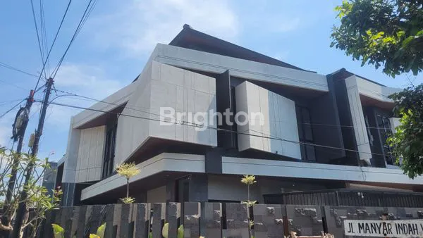 image RUMAH NEW GRESS MANYAR DEKAT MERR GALAXY MALL DHARMAHUSADA (8)