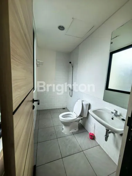 image RUMAH CENDANA ICON ESTATE, SANGAT STRATEGIS, TERAWAT, SIAP HUNI (7)