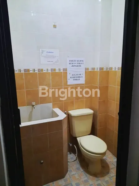 image RUKO 3 LANTAI TERAWAT RAYA DIPONEGORO TENGAH KOTA (6)