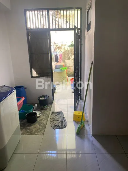image RUMAH MURAH STRATEGIS DI PERUMAHAN PERMATA HIJAU LESTARI. DEKAT JALAN HERTASNING, ANTANG, BORONG DAN RS PRIMAYA. SECURITY 24 JAM (2)
