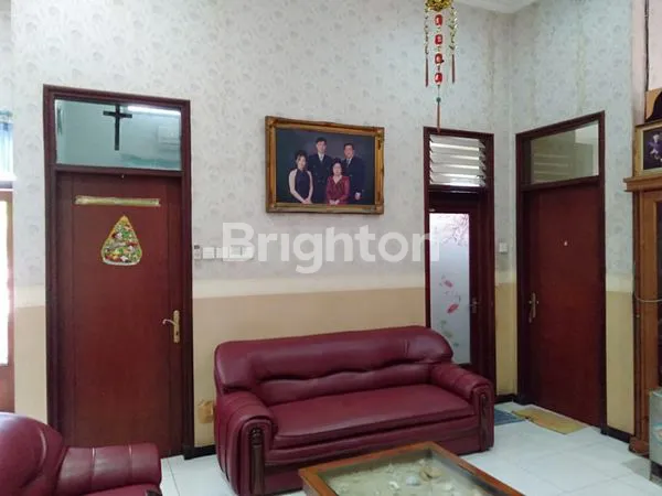 image RUMAH MEWAH LT 275M² DI CANDI ASRI (3)