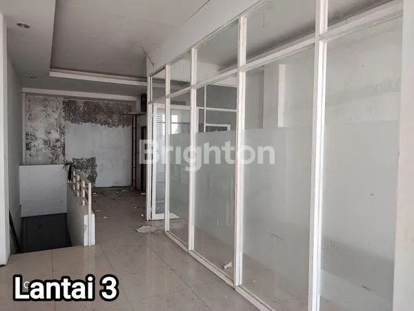 image RUKO STRATEGIS DERETAN STARBUCKS DEKAT TELAGA COCOK UNTUK KANTOR ATAU USAHA DI CITRALAND SURABAYA BARAT (6)