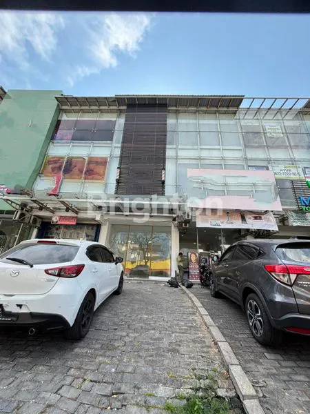 image RUKO STRATEGIS DERETAN STARBUCKS DEKAT TELAGA COCOK UNTUK KANTOR ATAU USAHA DI CITRALAND SURABAYA BARAT (1)