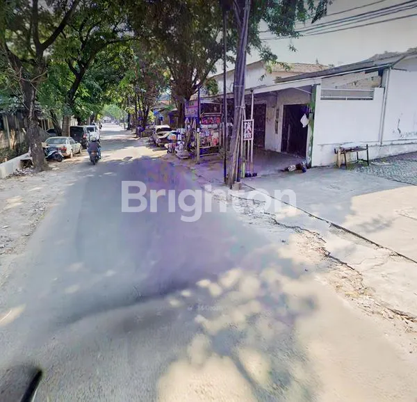 image EKS MINI MARKET LUAS 350 M2 JOGLO KEMBANGAN JAKARTA BARAT BISA BUAT GUDANG DLL PINGGIR JALAN RAYA SEWA 3 TAHUN (2)