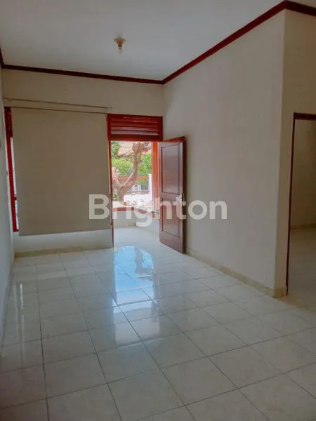 image DIJUAL RUMAH BARU RENOV DI SURABAYA TIMUR (8)