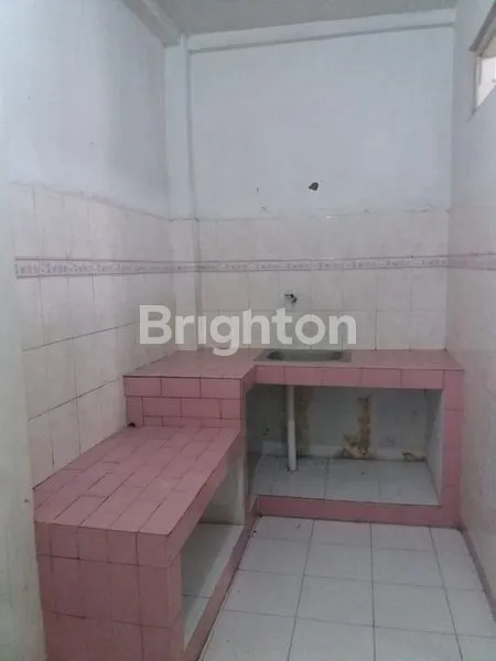 image RUMAH SIAP HUNI DI PLAMONGAN INDAH (5)