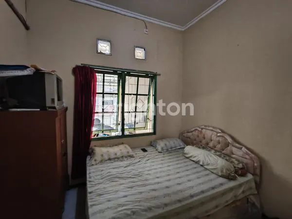 image  RUMAH\' 1 LANTAI TAMAN PONDOK INDAH WIYUNG HITUNG TANAH (3)