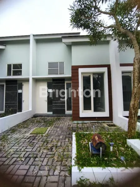 image DISEWA RUMAH JADE HAMLET SILVER MENGANTI GRESIK (1)