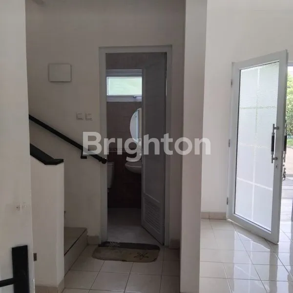 image RUMAH SEWA 2 LANTAI SIAP HUNI DI CLUSTER STRATEGIS KOTA WISATA CIBUBUR, BOGOR, JAWA BARAT (8)