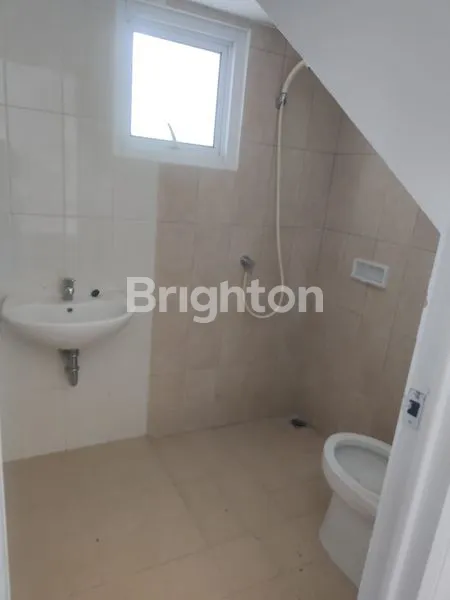 image RUMAH HOEK ELISTA, 3KT DI GADING SERPONG (6)