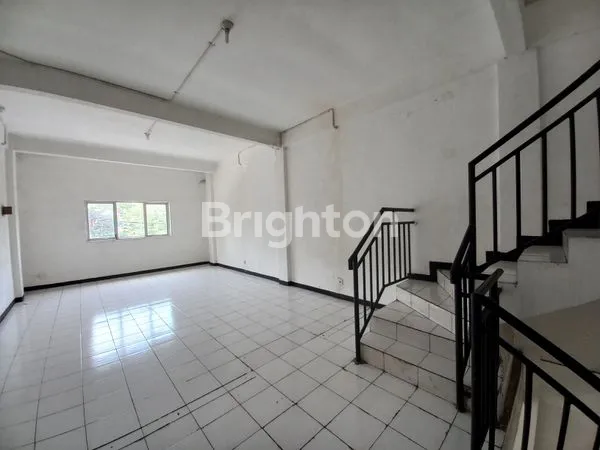 image DISEWAKAN RUKO 3 LT UNDAAN WETAN (3)