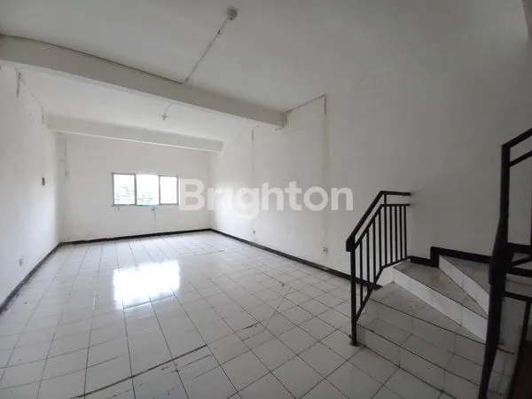 image DISEWAKAN RUKO 3 LT UNDAAN WETAN (5)