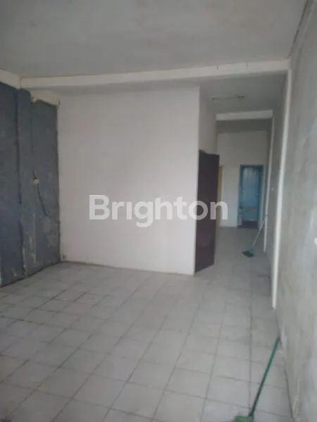 image RUKO 2LANTAI NOL JALAN KEMBAR DI RAYA TROWULAN(JALAN KEMBAR ANTARA MOJOKERTO JOMBANG) (4)