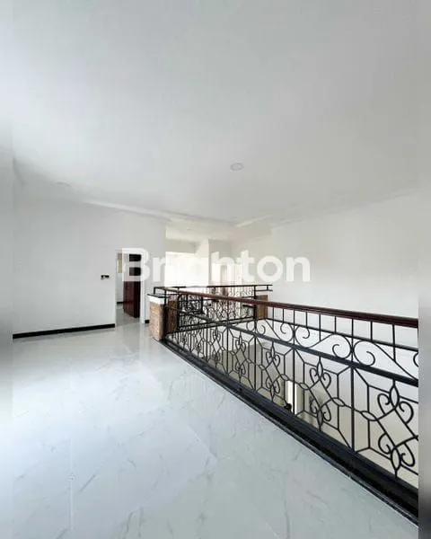 image RUMAH  MULYOSARI PRIMA,2 LANTAI, SURABAYA TIMUR. CIAMIK POOL (6)