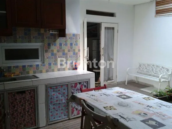 image RUMAH CANTIK ASRI AMAN DAN NYAMAN SIAP HUNI DI BINTARO (2)