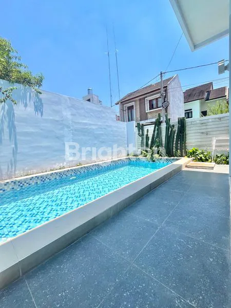 image VILA 2 LANTAI PLUS FURNISHED DAN KOLAM RENANG KONDISI AKTIF KOTA BATU (2)