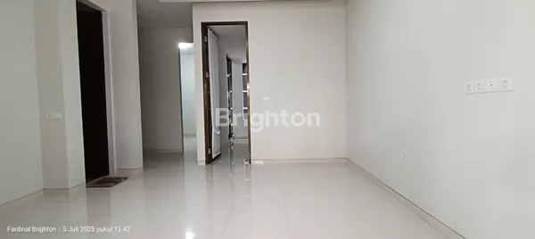 image RUMAH 2 LANTAI DI PERMATA JINGGA, TUNGGULWULUNG, KEC LOWOKWARU, KOTA MALANG  (5)