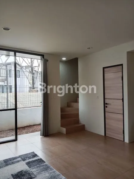 image RUMAH UPTOWN LIPPO CIKARANG (1)