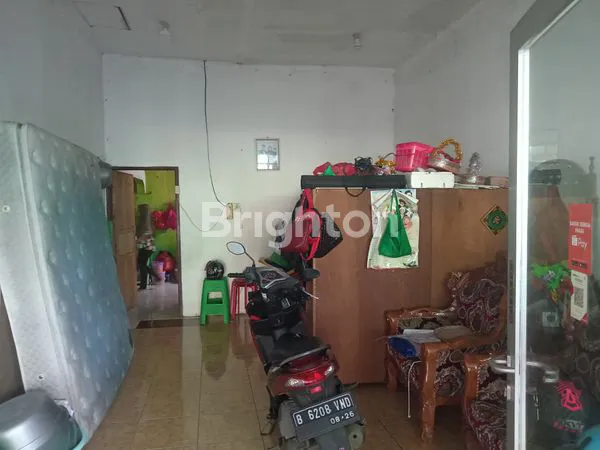 image RUMAH LUAS DI CIPONDOH – 5 MENIT KE GREEN LAKE CITY (5)