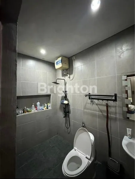 image DIJUAL RUMAH CUANTIK KEMANG PRATAMA 3 (7)