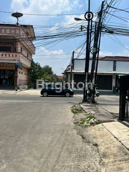 image RUMAH HOEK , BUAT BISNIS, HARAPAN INDAH, BEKASI KOTA\NJUAL RUMAH (5)