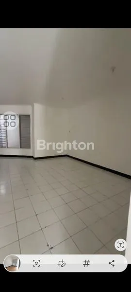 image RUMAH MEWAH 2 LANTAI TAMAN RATU JAKARTA BARAT (5)