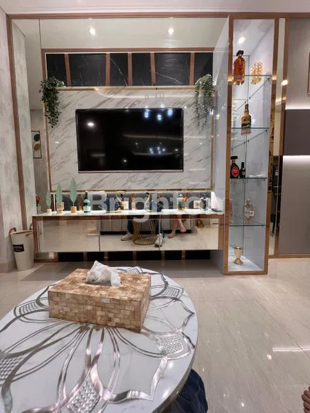 image APARTMENT GRAND MADISON 2+1 BR DENGAN DESIGN INTERIOR BELUM PERNAH DIHUNI HARGA BU (1)