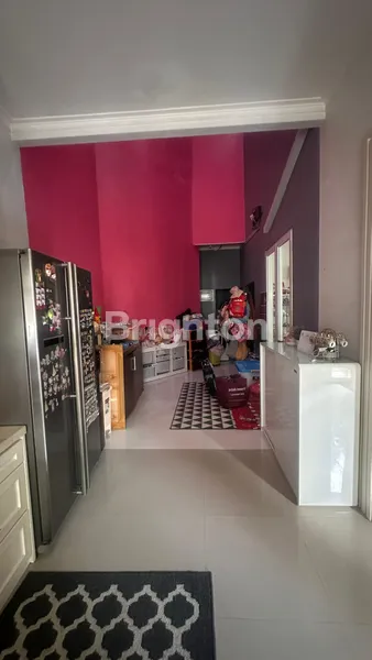 image JUAL RUMAH MEWAH DI CIPAYUNG JAKARTA TIMUR, HUNIAN MODERN TANPA RIBET RENOVASI (2)