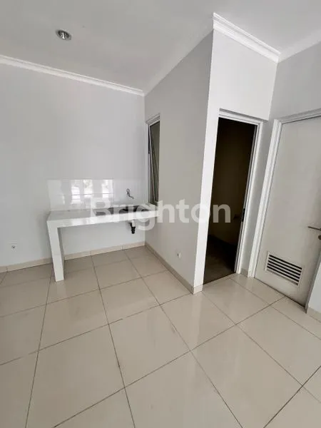 image DISEWAKAN RUMAH ATLANTA VILLAGE - GADING SERPONG (4)