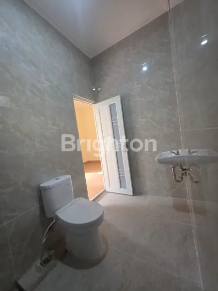 image DIJUAL RUMAH CANTIK 1 LT SUMMARECON GADING SERPONG (2)