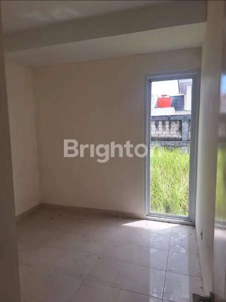image RUMAH DIJUAL DI PERUMAHAN CITRA GRAND SENYIUR (3)