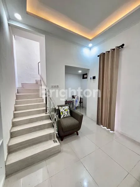 image RUMAH GOLDEN EAST KEBOMAS GRESIK (4)