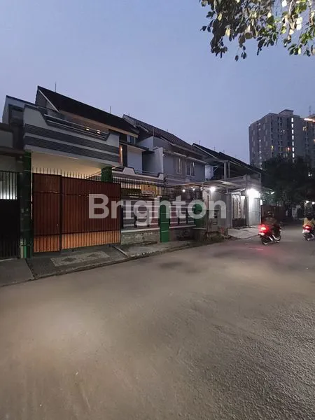 image DIJUAL CEPAT RUMAH STRATEGIS DI GERBANG VILLA MELATI MAS (2)