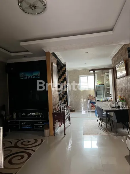 image RUMAH BAGUS SIAP HUNI FURNISHED BORNEO PARADISO (4)