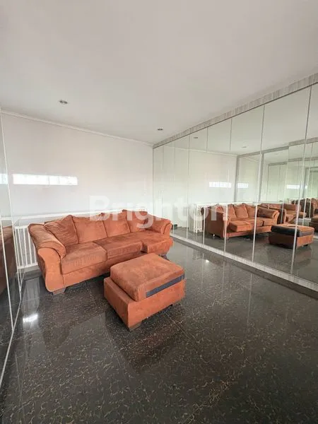 image RUMAH 4 LANTAI SIAP HUNI DI BUNGUR, JAKARTA PUSAT (8)