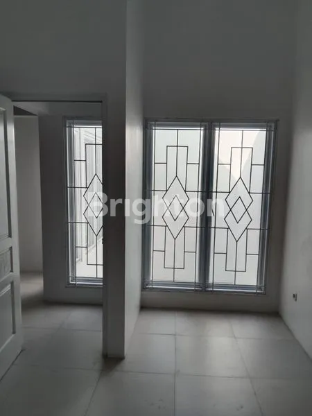 image DIJUAL RUMAH BARU 2 LANTAI DI TAMAN MALAKA JAKARTA TIMUR (5)