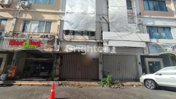 image DISEWAKAN RUKO 3 LANTAI STRATEGIS PUSAT BISNIS GRAHA MAHKOTA DENPASAR BARAT - COCOK UNTUK KANTOR/ USAHA! (1)