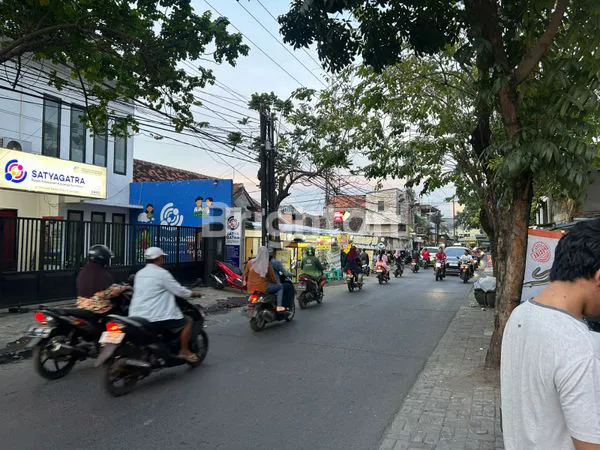 image RUKO 2LT 0 JL RAYA MANUKAN, TANDES SBY (6)