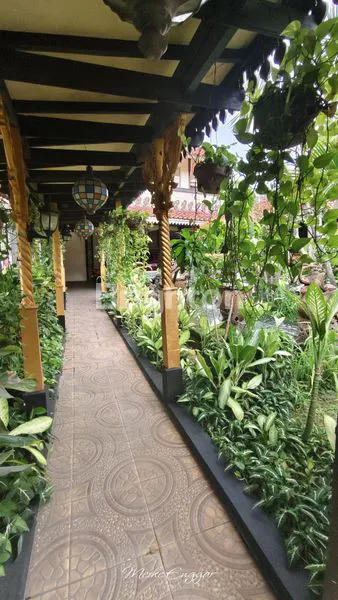 image HUNIAN ETNIK 3 LANTAI  LEBAK BULUS JAKARTA SELATAN (3)