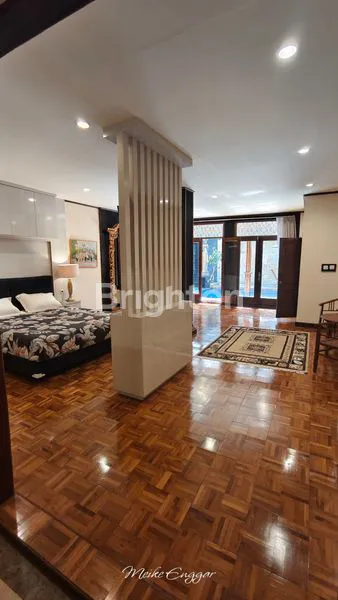 image HUNIAN ETNIK 3 LANTAI  LEBAK BULUS JAKARTA SELATAN (6)