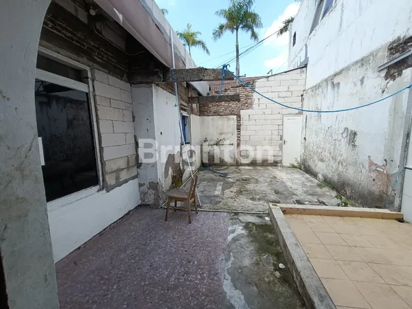image DIJUAL RUMAH DARMO PERMAI SELATAN LOKASI STRATEGIS (1)