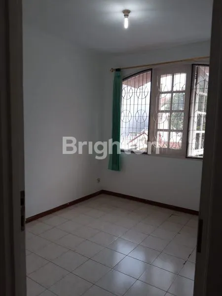 image RUMAH CANTIK, VILLA VALENSIA, TAMAN INDAH LONTAR, LONTAR, SAMBIKEREP, SURABAYA BARAT, JAWA TIMUR (6)