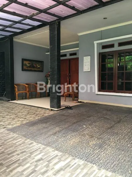 image RUMAH STRATEGIS DAN SIAP HUNI DI DEPOK 2 TENGAH (2)