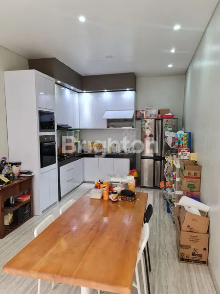 image RUMAH MEWAH 2 LANTAI SIAP HUNI DI GRAND TARUMA KARAWANG (7)